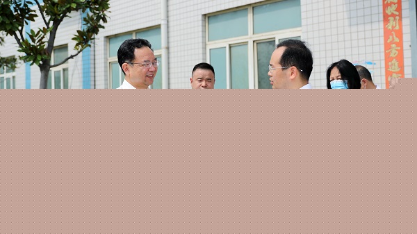 郑州市委常委、市纪委书记杜新军一行莅临郑锅调研指导工作