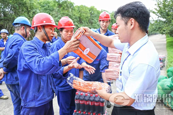 郑州高新区党工委、管委会到郑锅开展送清凉慰问活动